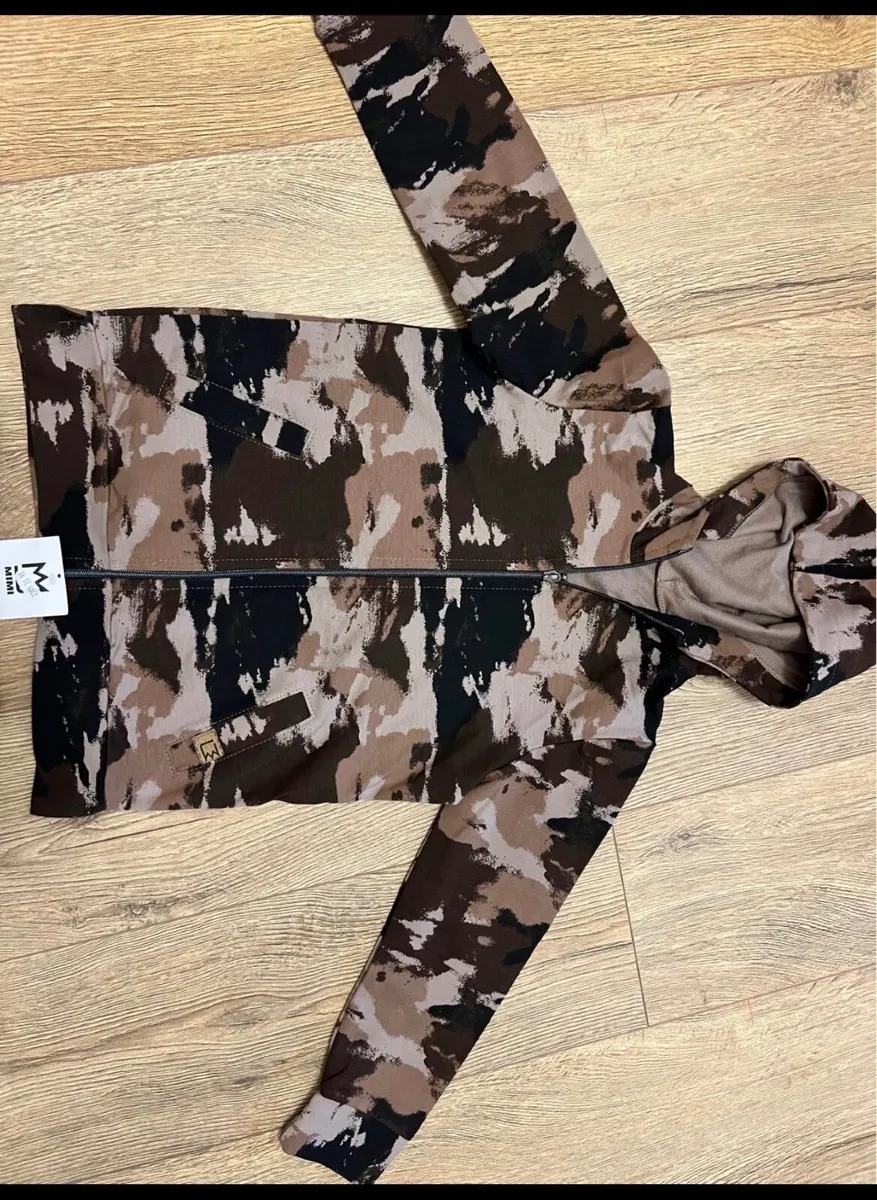 children's tracksuit Mimi,, size 128 cm.NEW - Image 2