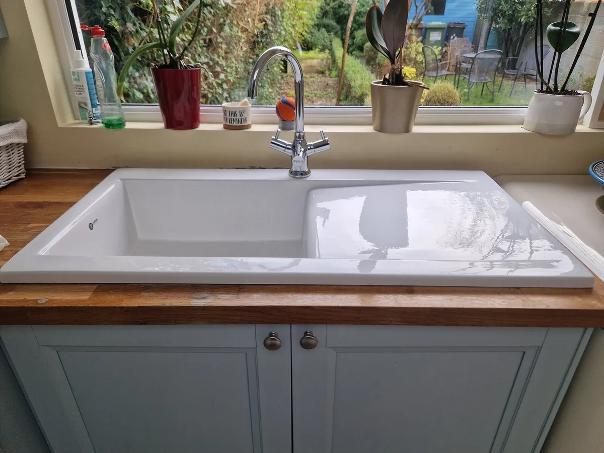 Kitchen sink
