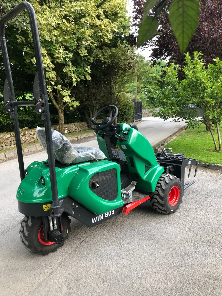 Adare Winston 803 Mini Loader For Sale - Image 2
