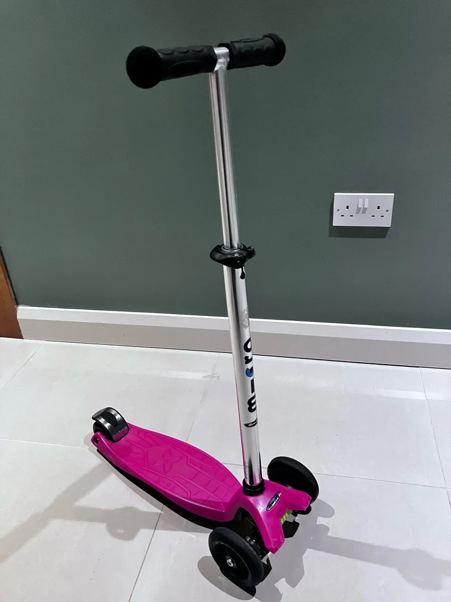 Maxi Micro Scooter - Image 2