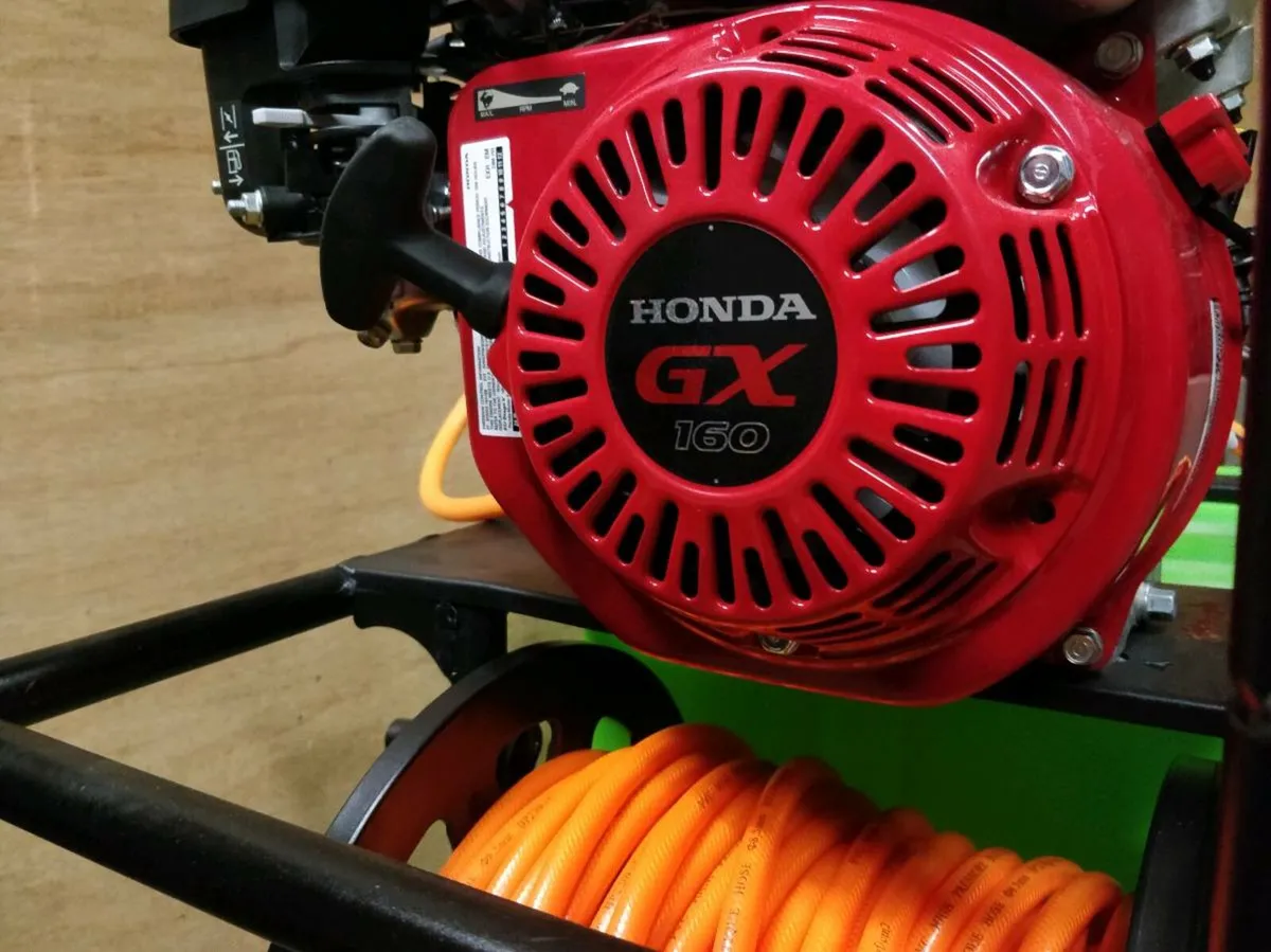 Honda Softwash Biocide Sprayer Cleaner - Image 4