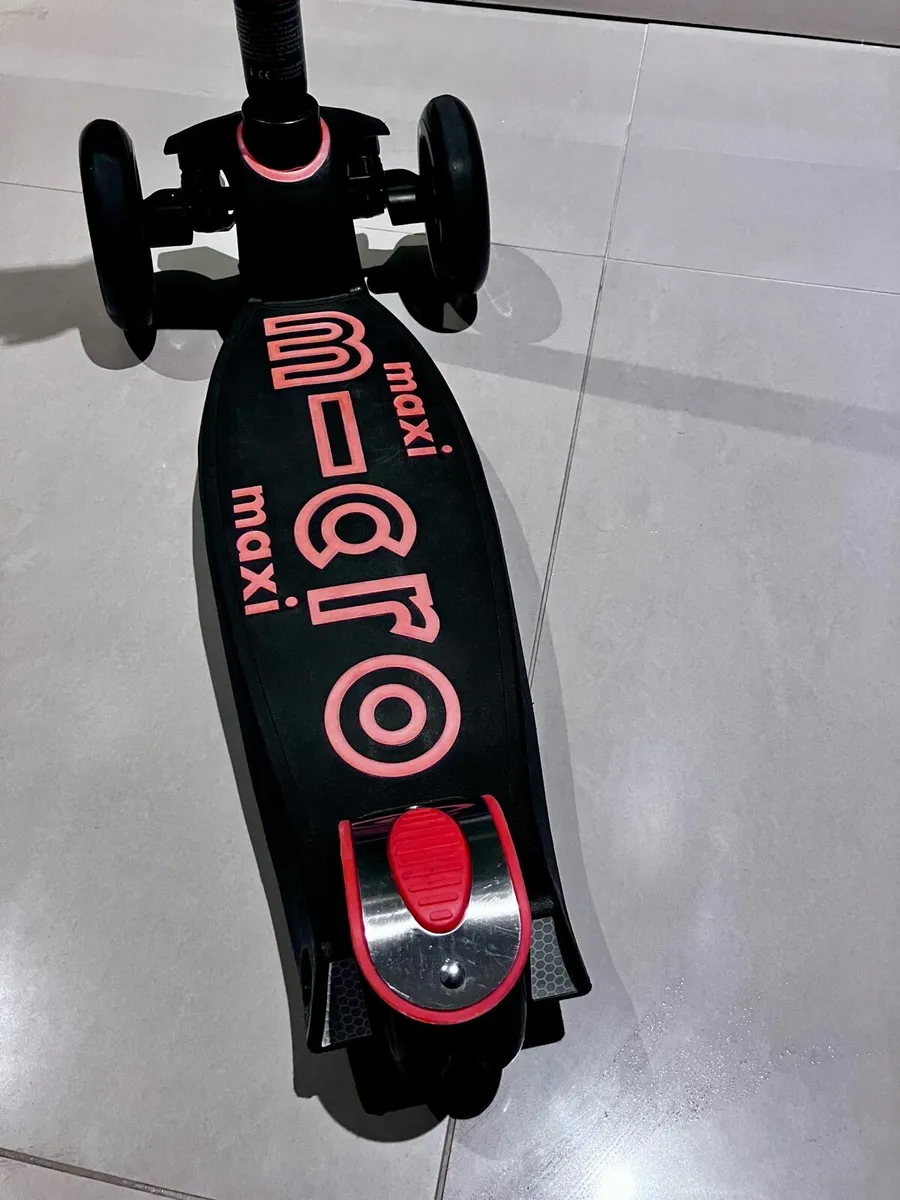 Maxi Micro Scooter - Image 3
