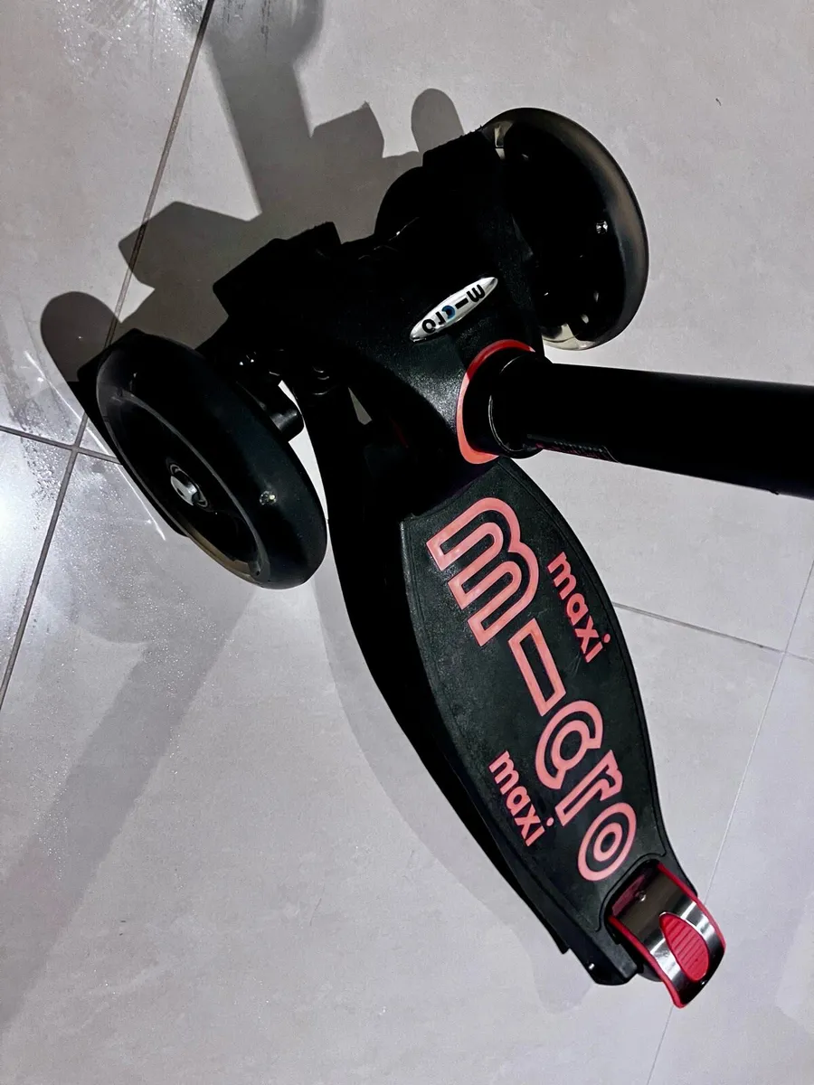 Maxi Micro Scooter - Image 4