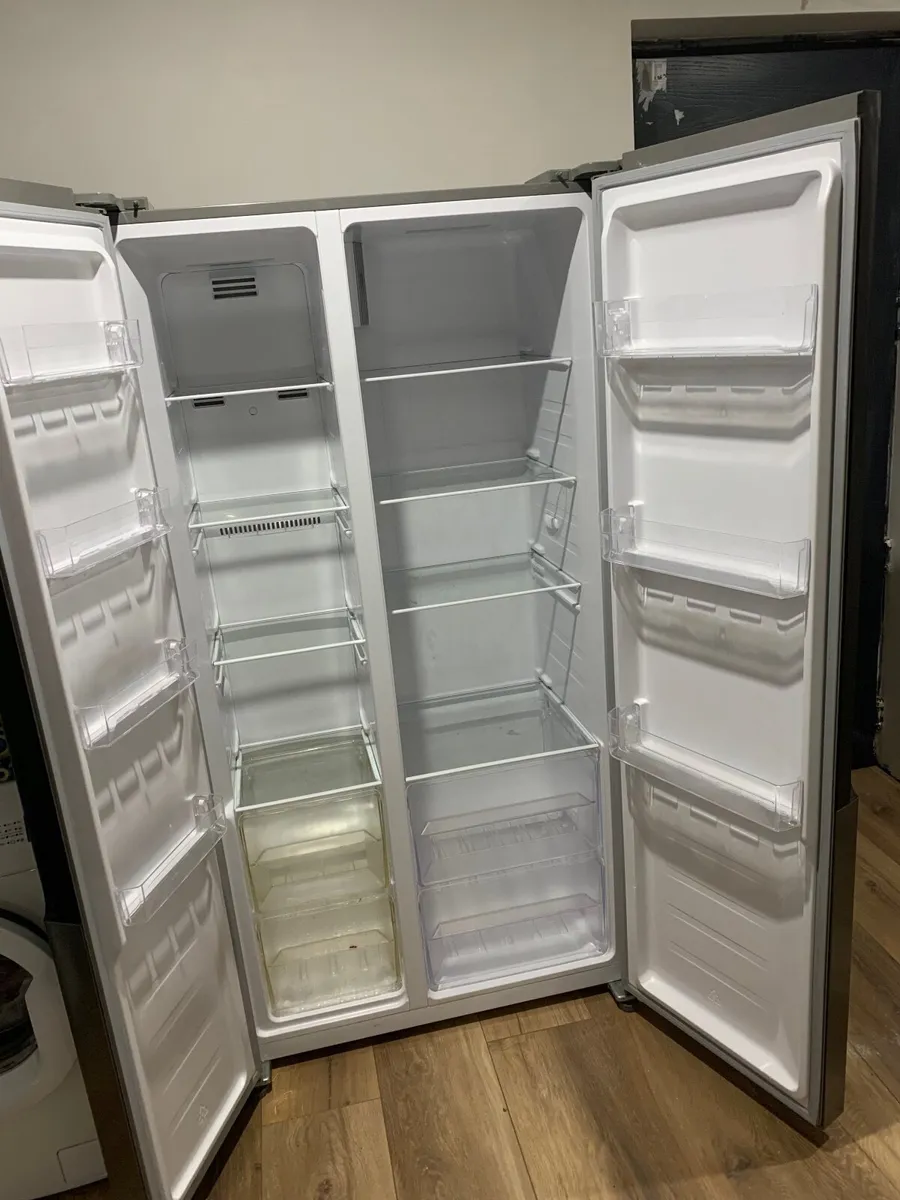 Fridge freezer - Image 2