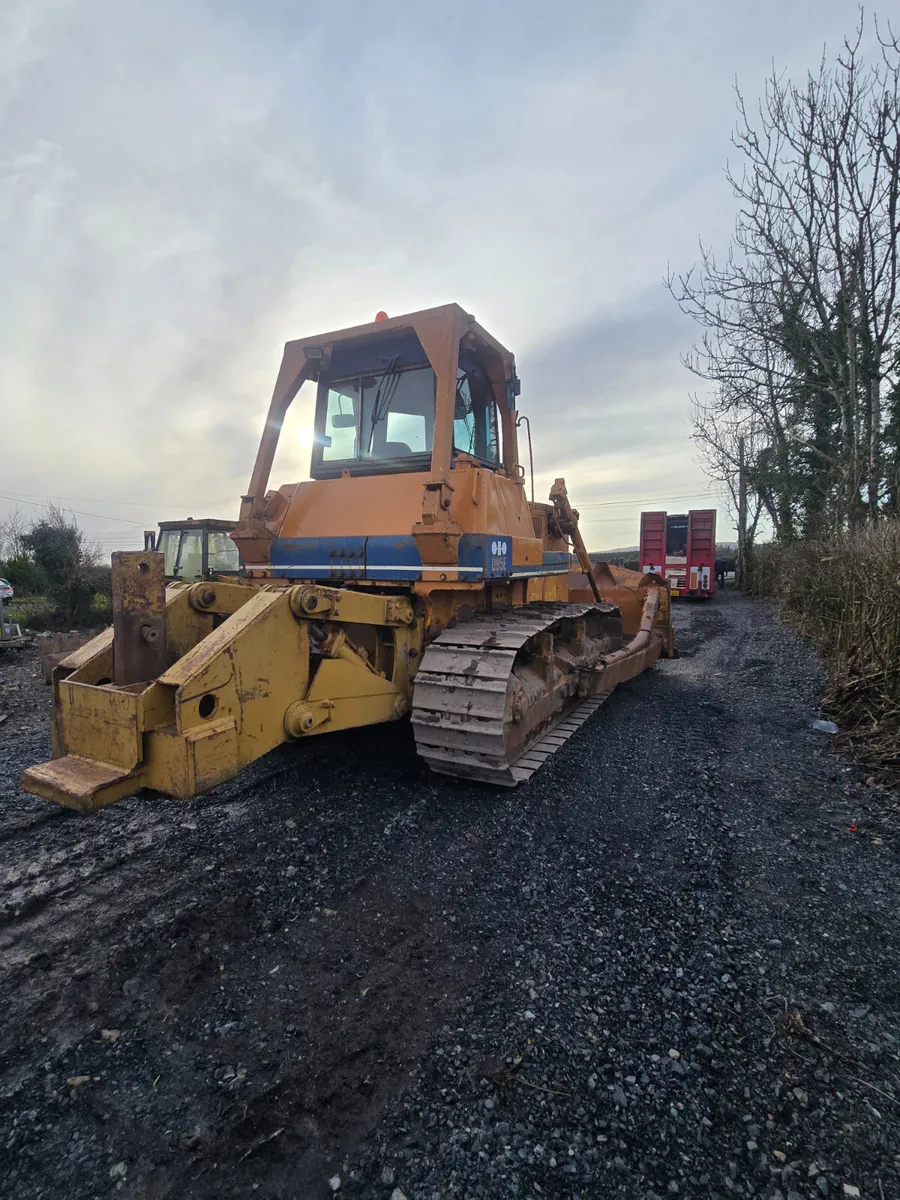 Komatsu D85 - Image 4