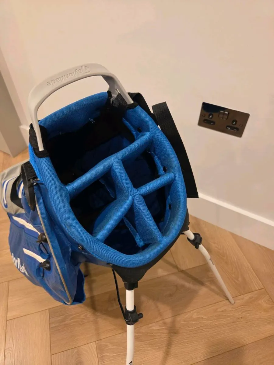 TaylorMade Waterproof Stand Bag - Image 2