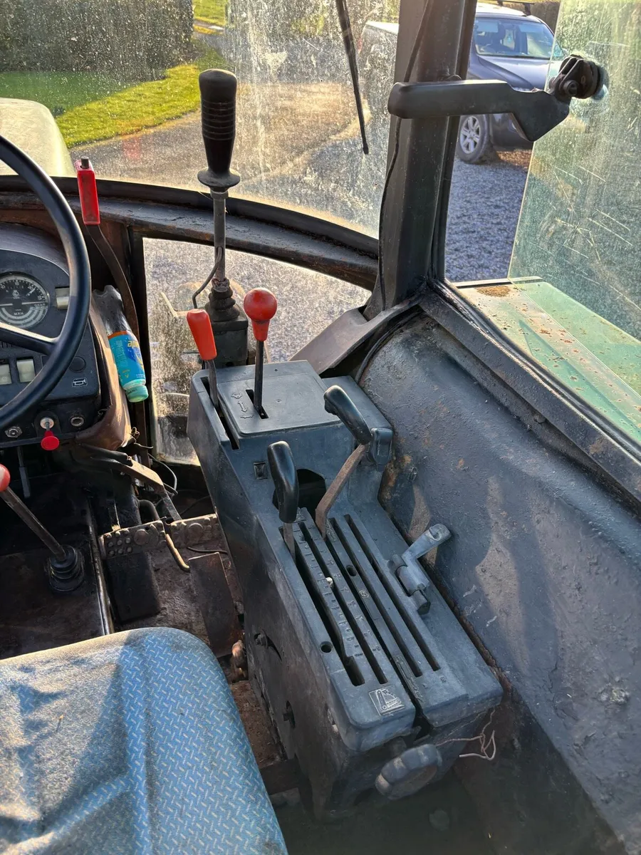 John Deere 2850 - Image 4