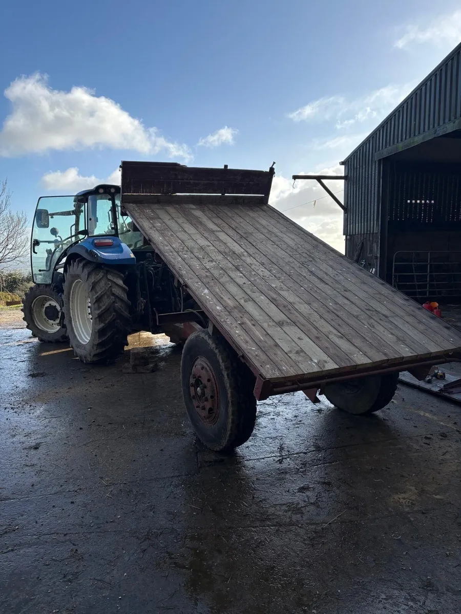 Tipping trailer - Image 2