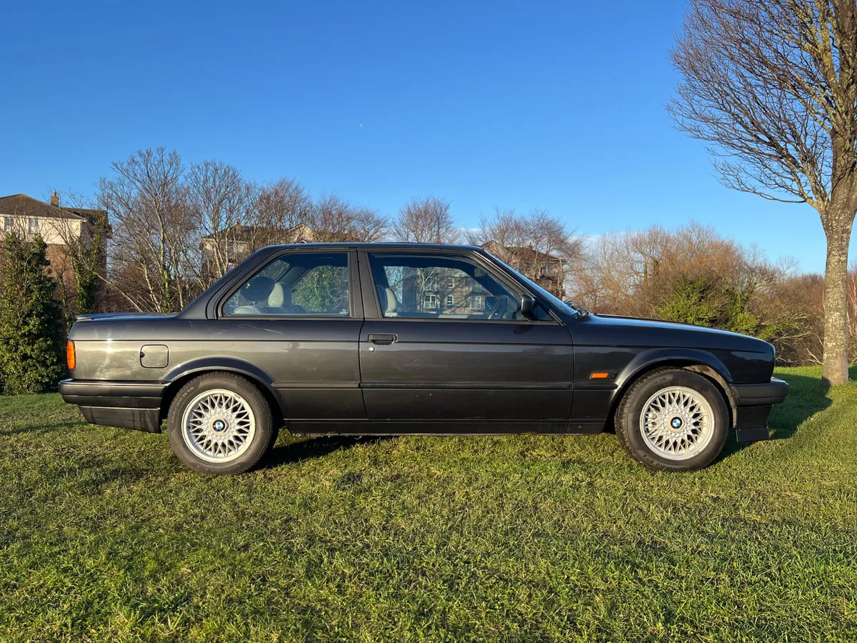1991 BMW 318iS E30 AUCTION LIVE - Image 4