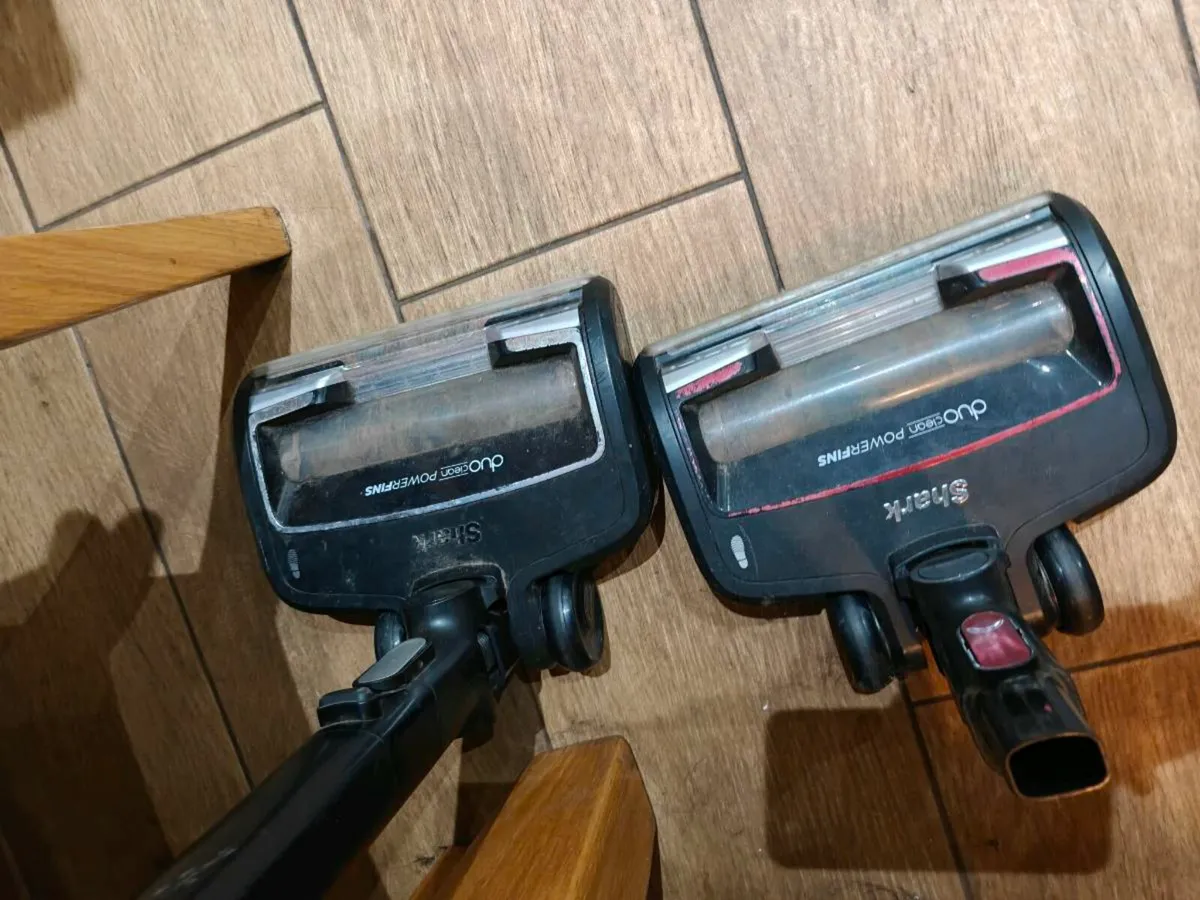 Shark IZ300 for parts - Image 3