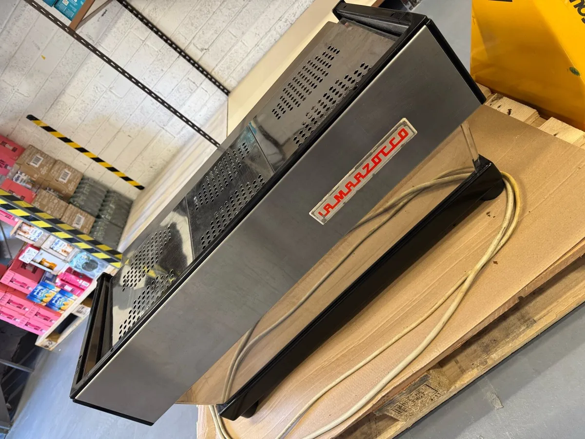 La Marzocco coffee machine 3 group - Image 3