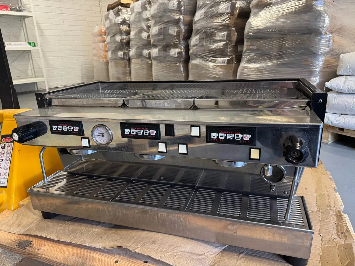 La Marzocco coffee machine 3 group - Image 2