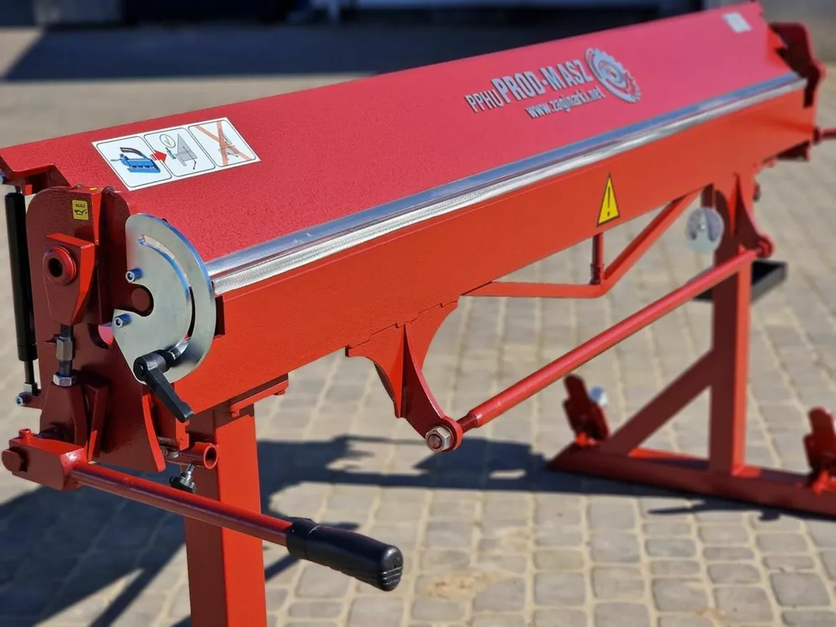 sheet metal folder RED-2200/0.8mm with wheels - Image 3