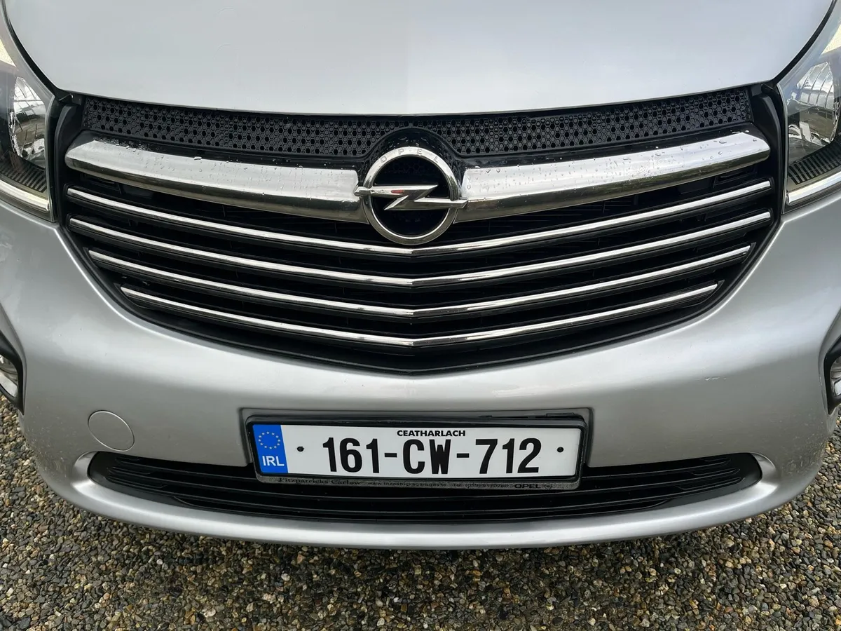 Opel Vivario - Image 3