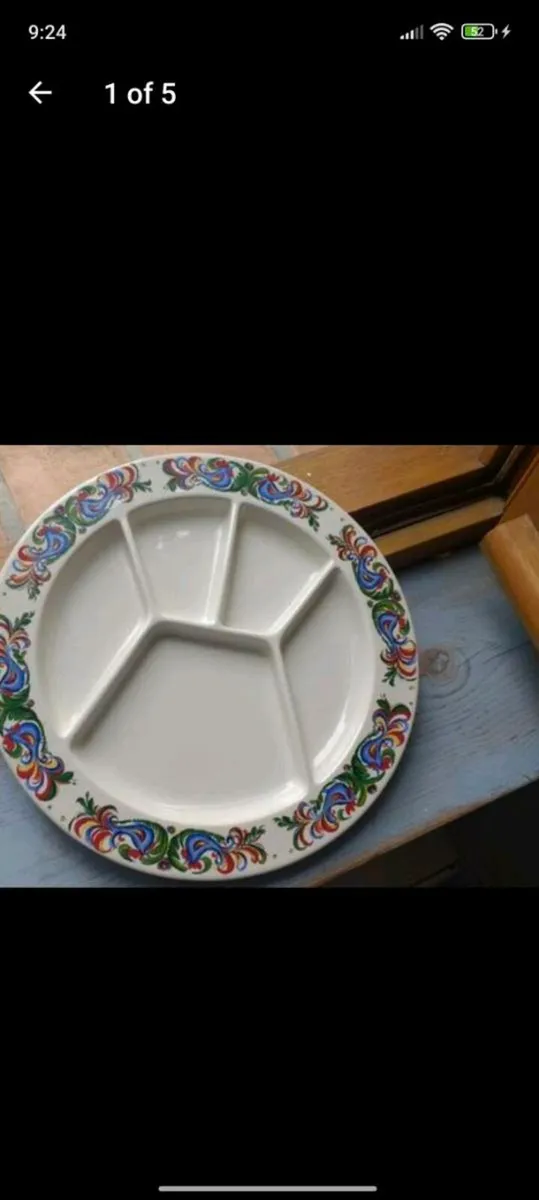 Villeroy and Boch crudite plate, hand painted - Image 1