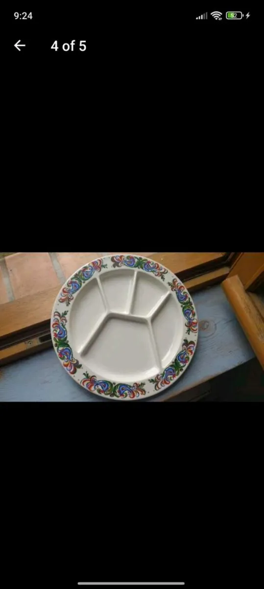 Villeroy and Boch crudite plate, hand painted - Image 4