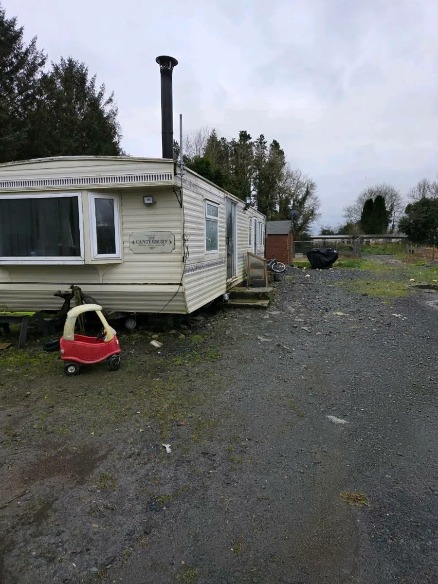 Mobile home - Image 1