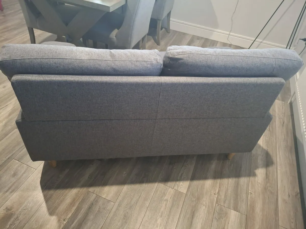 COUCH 2 SEATER - Image 4