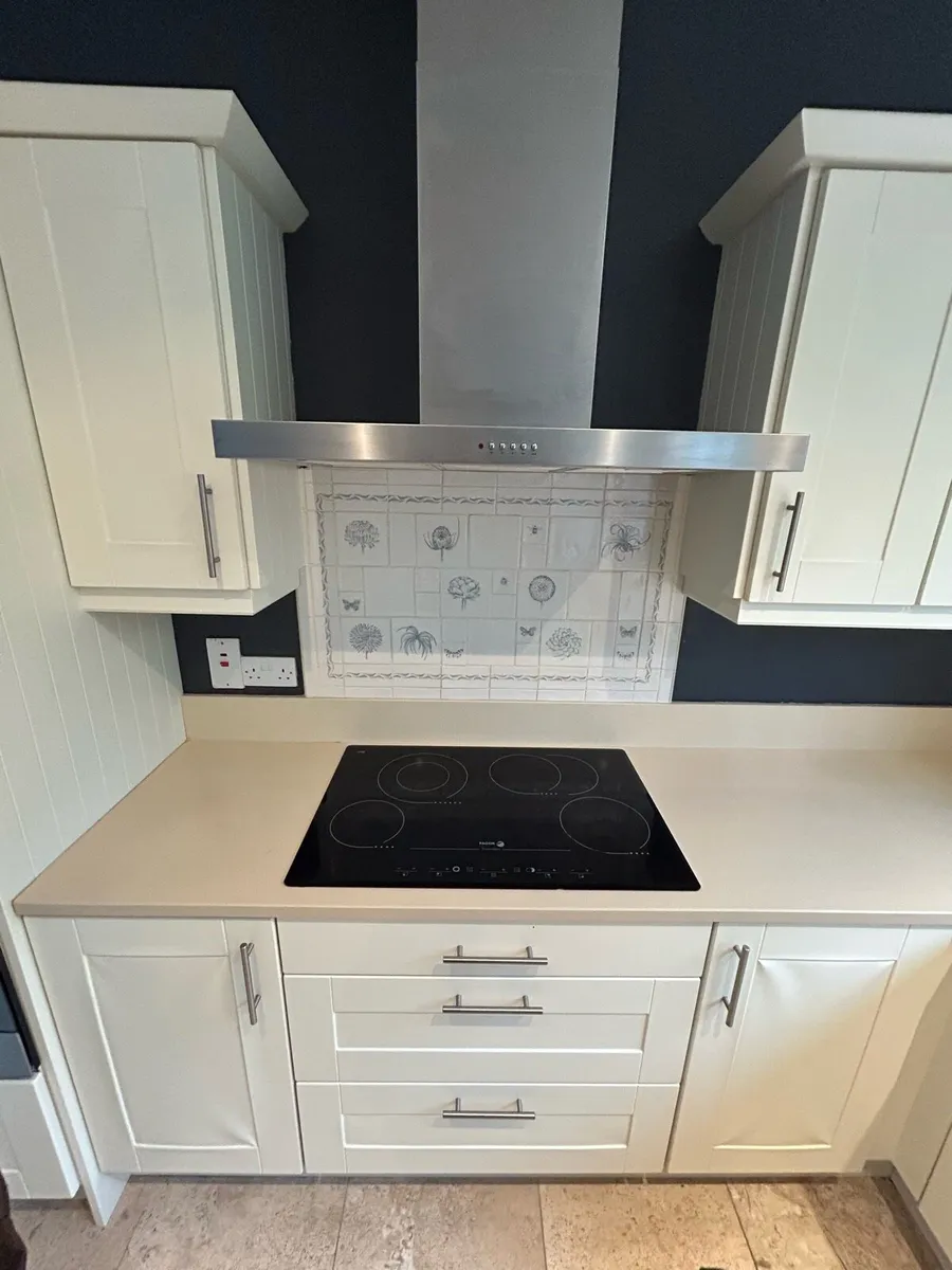 Kitchen Unit and Appliances - Image 3