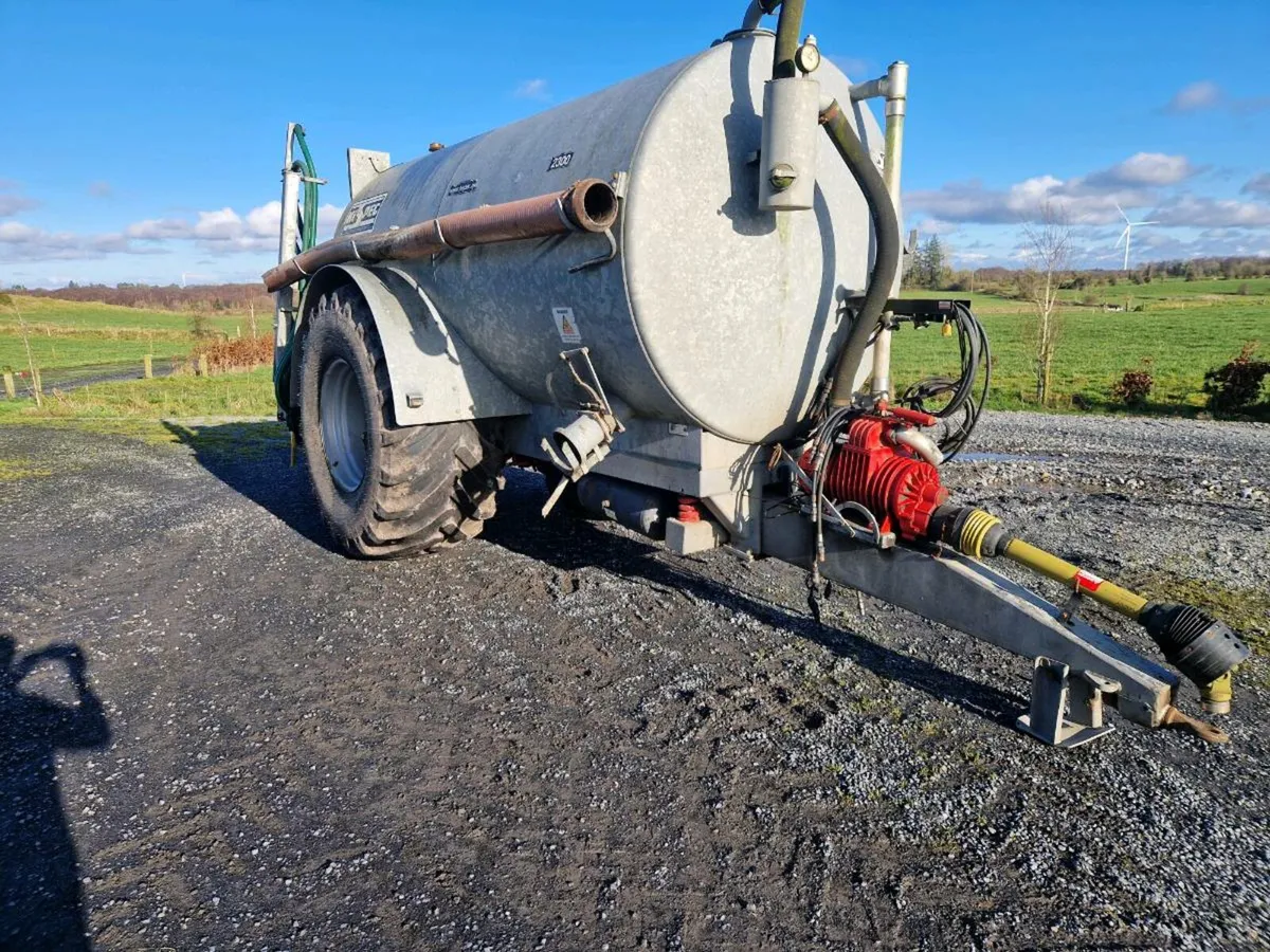 Slurry tanker - Image 1