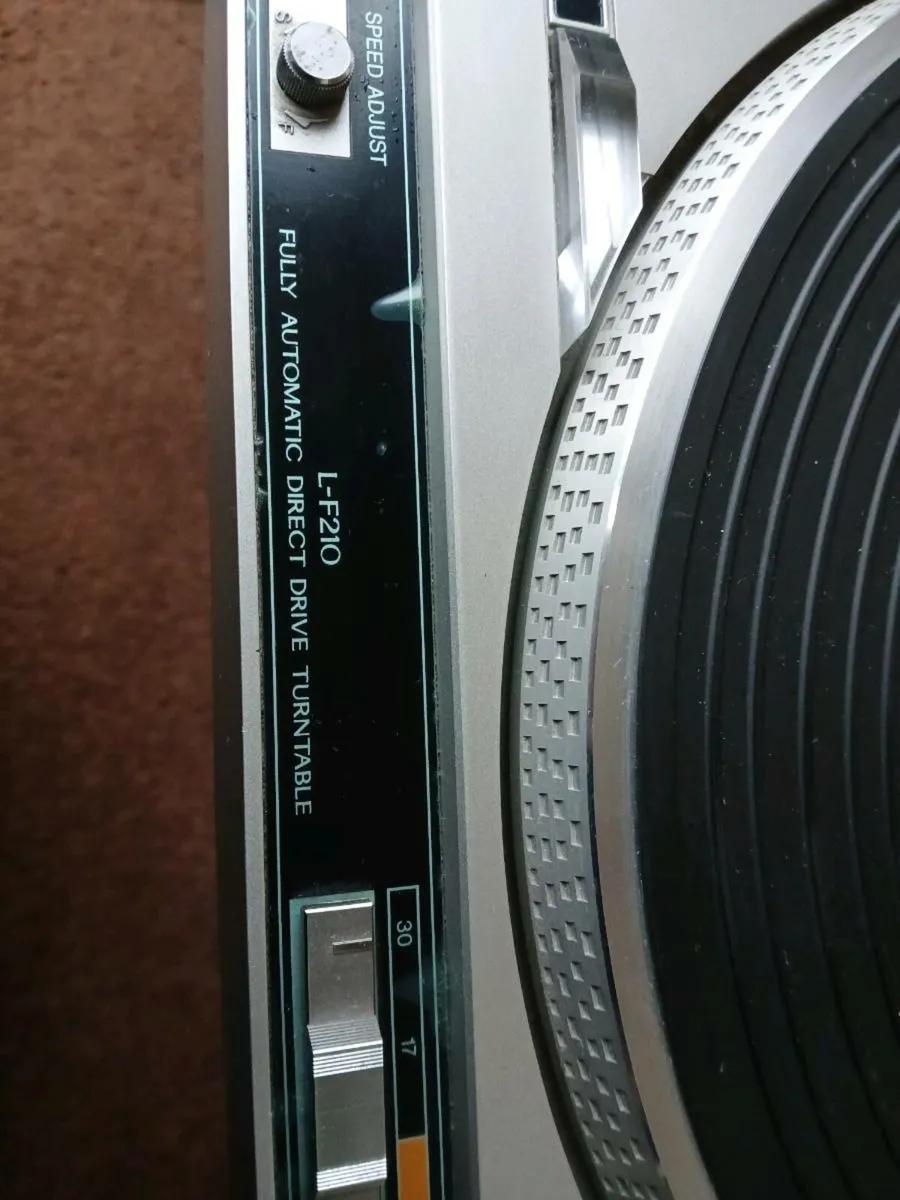 Jvc precision turntable L-F210 - Image 3