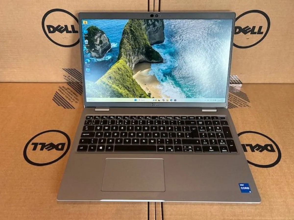 Dell Latitude 5520 15.6" I5 11th Gen 16GB Ram 11 P - Image 1