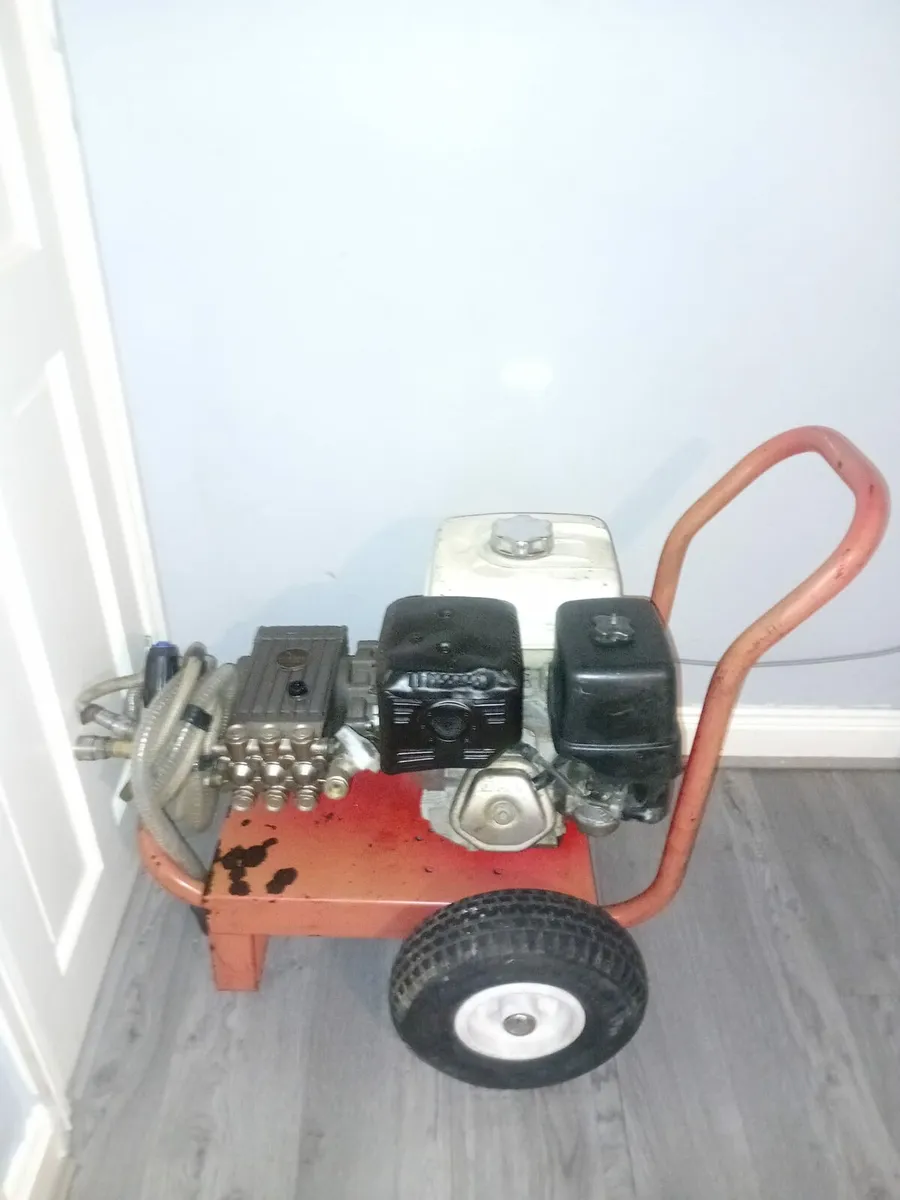 Honda power washer gex 390 inter pump - Image 1
