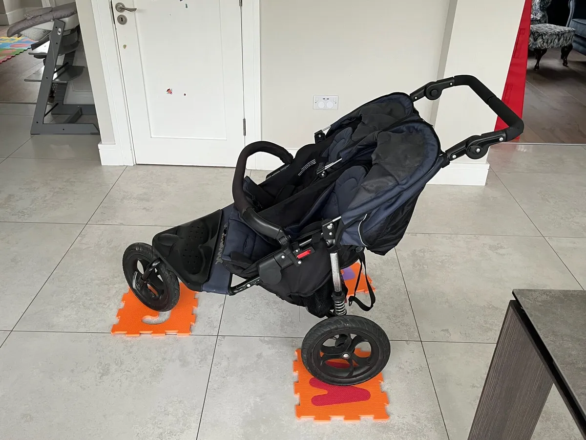 Outnabout Double Buggy - Image 3