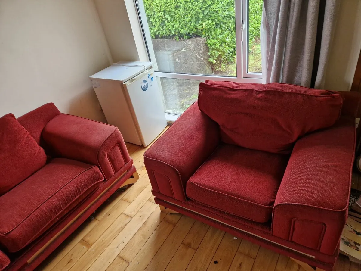 3 seater sofa and arm chair - Image 2