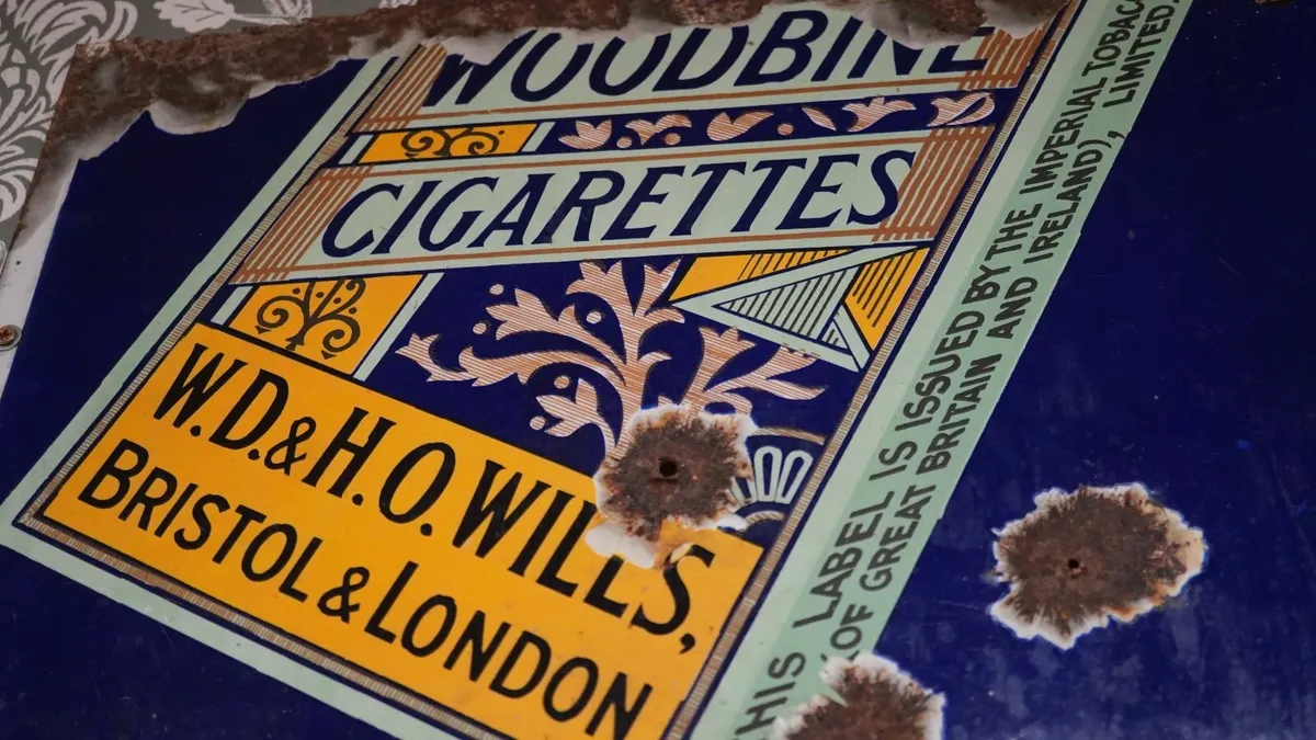 Vintage Woodbine Cigare ttes Enamelled Advertising - Image 3