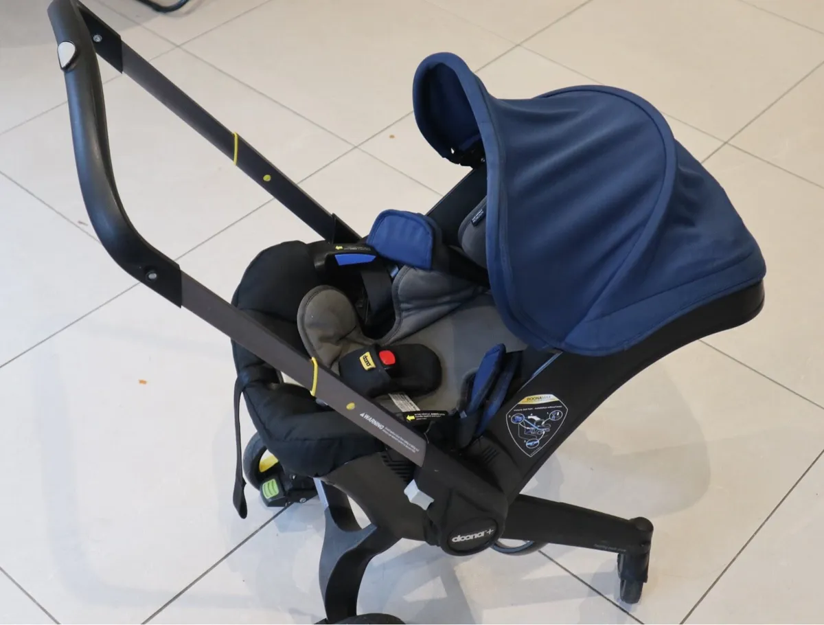 Donna Plus Car seat & Stroller (complete set) - Image 3