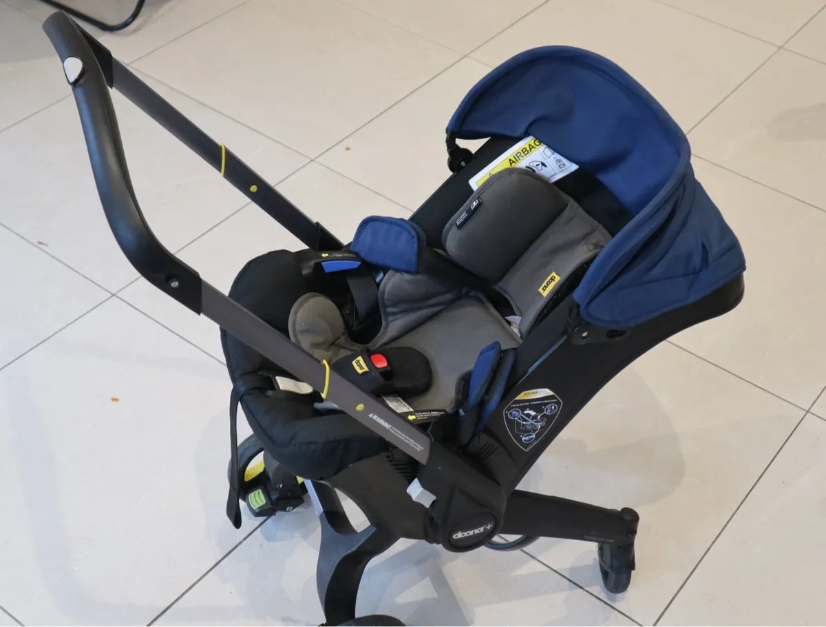 Donna Plus Car seat & Stroller (complete set) - Image 1