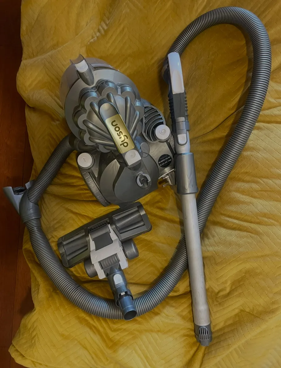 Dyson Hoover - Image 2