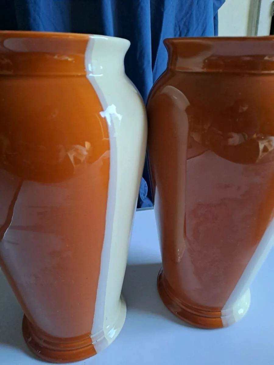 Pair of Vintage Art Deco Style Ceramic Vases - Image 2
