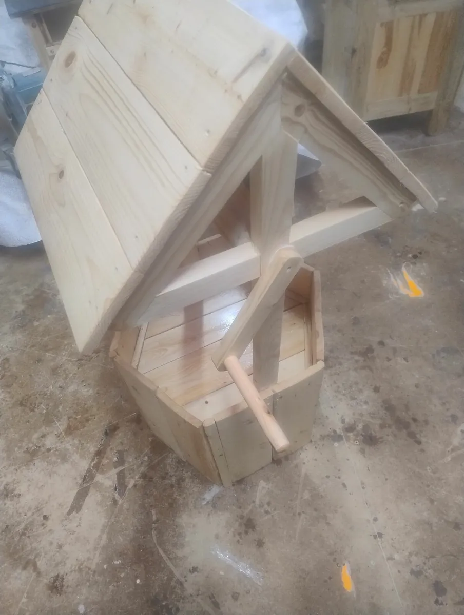 Handmade wooden well - Image 3