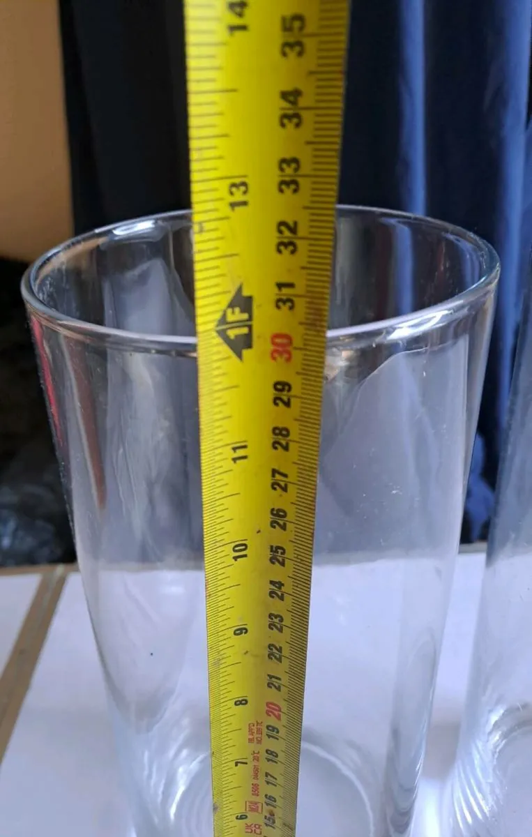 Clear Glass Cylinder Vases – Set of 2 - Image 3