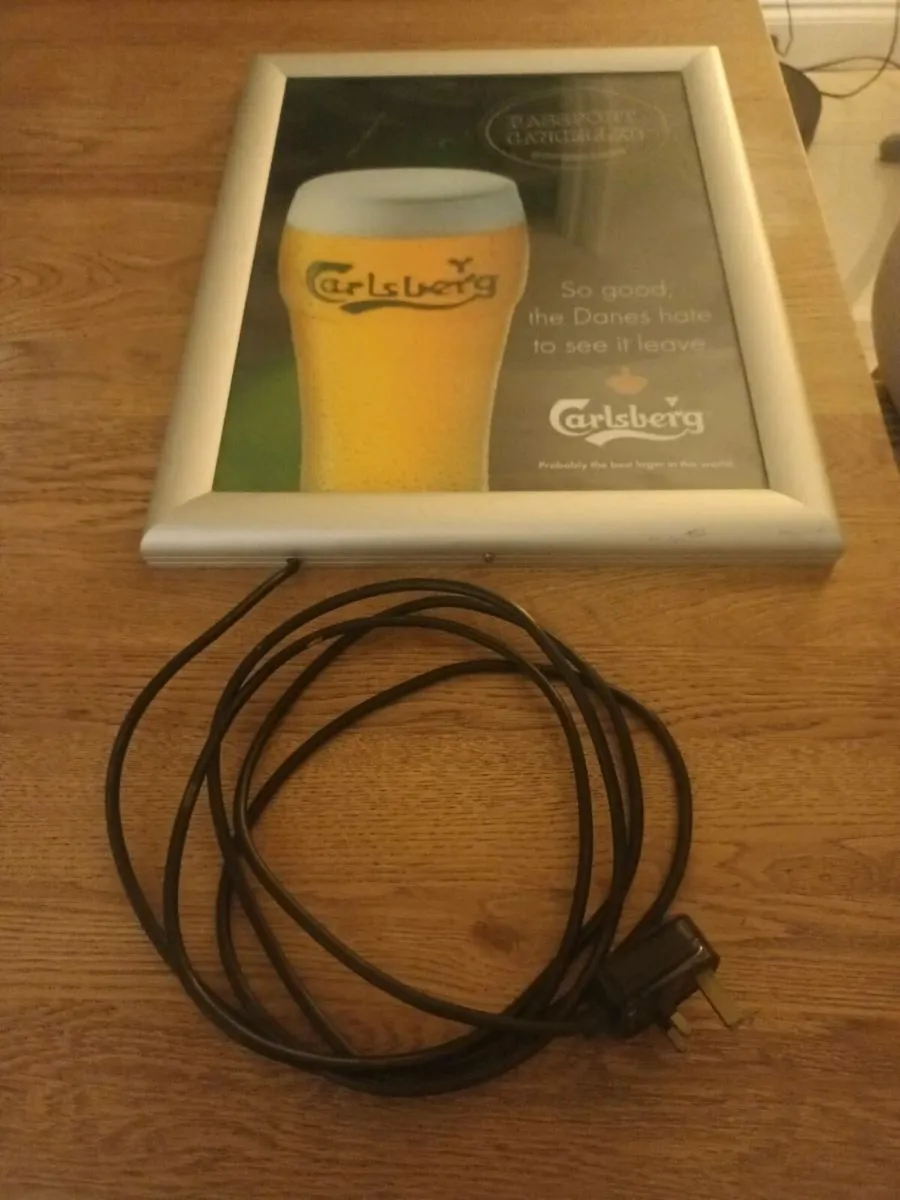 BAR/MAN CAVE CARLSBERG ILLUMINATED SIGN - Image 3