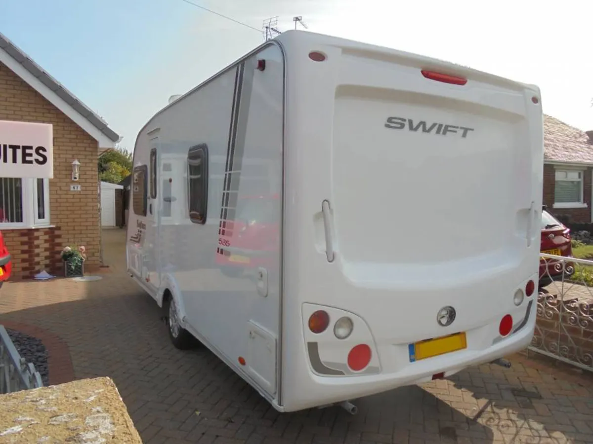 ✨BARGAIN 2011 SWIFT SAFARI 4 BERTH FIXED BED✨ - Image 2