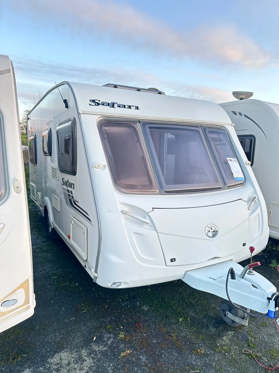 ✨BARGAIN 2011 SWIFT SAFARI 4 BERTH FIXED BED✨ - Image 1