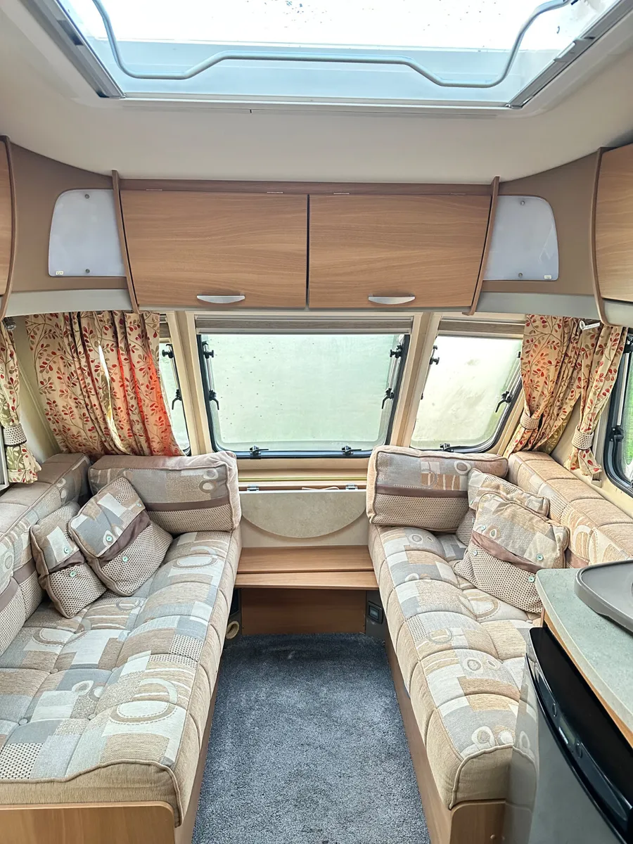 ✨STUNNING 2018 ELDDIS AVANTE 4 BERTH ISLAND BED✨ - Image 3