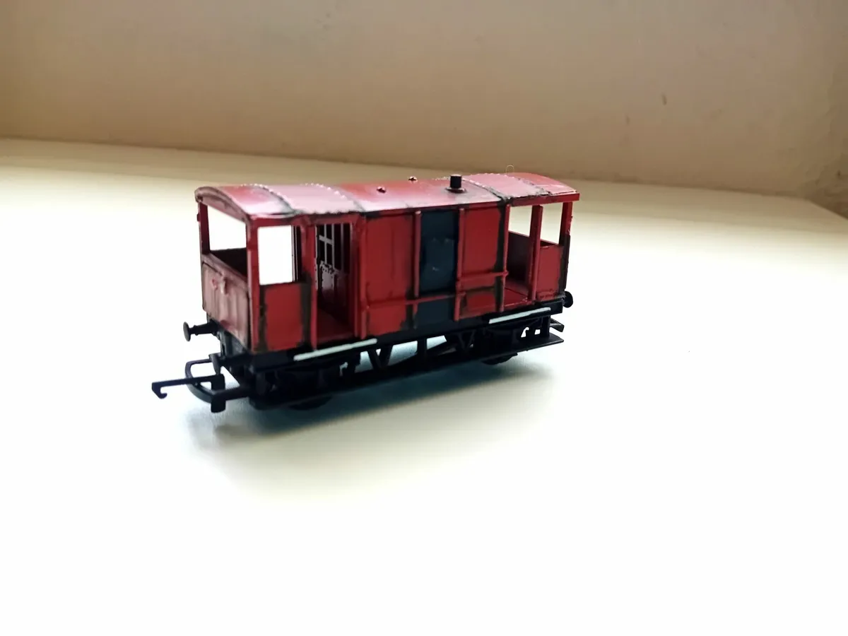 MODEL RAILWAY   IRISH  BRAKE VAN - Image 3