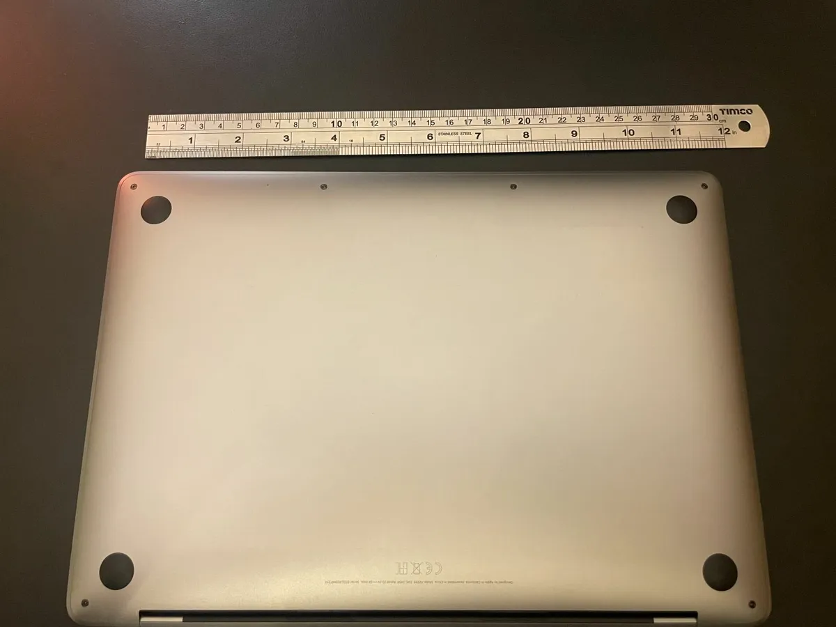 MacBook Pro "13 (2020 Intel i5 16GB RAM) - Image 3