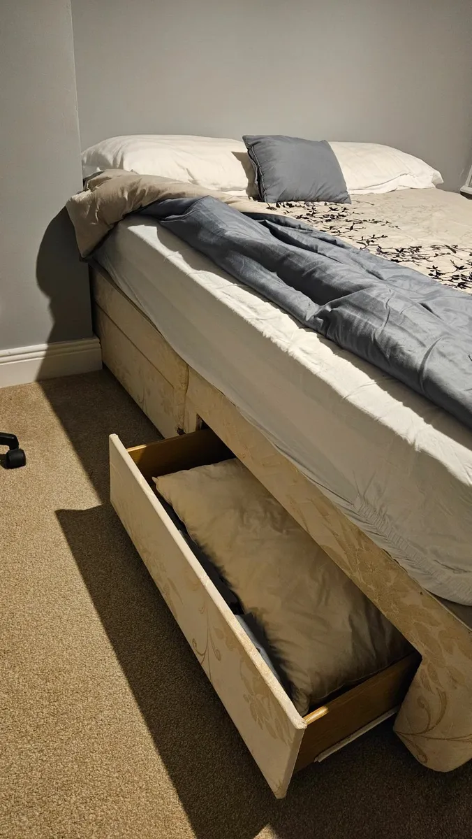 Double Divan Bed with 4 Drawers including Mattress - Image 2