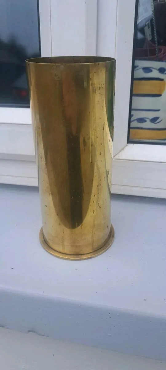 Old 1919 brass shell - Image 1