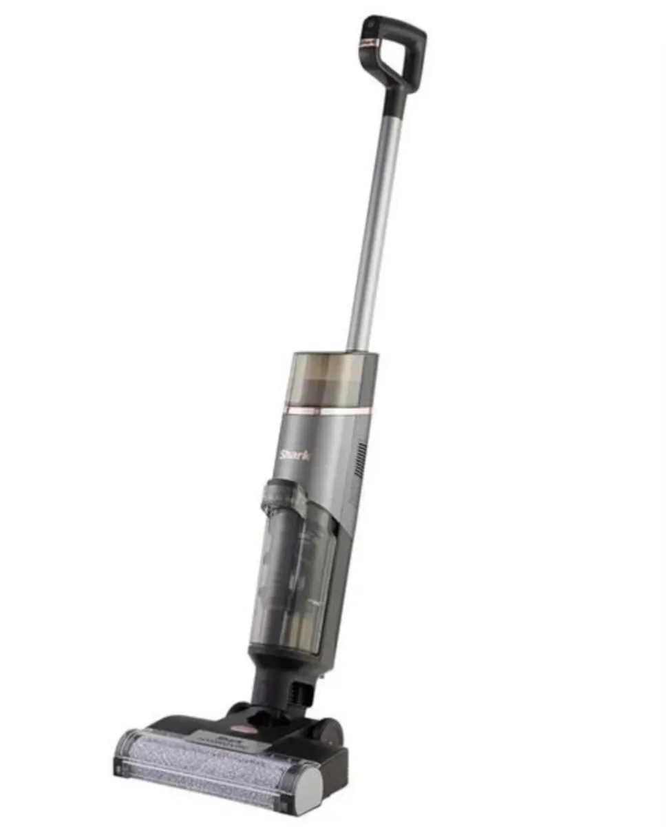 Shark hydrovac - Image 2