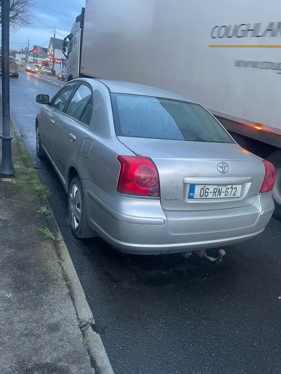Toyota Avensis - Image 1