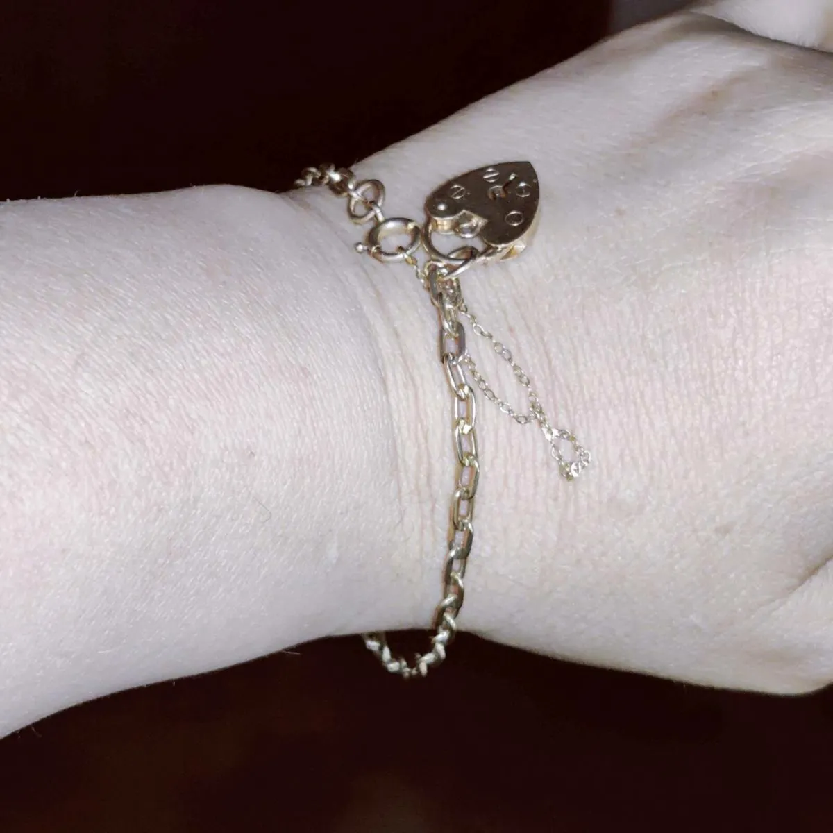 BOX LINK PADLOCK 9CT SOLID Gold 5.59 Gram Bracelet - Image 4