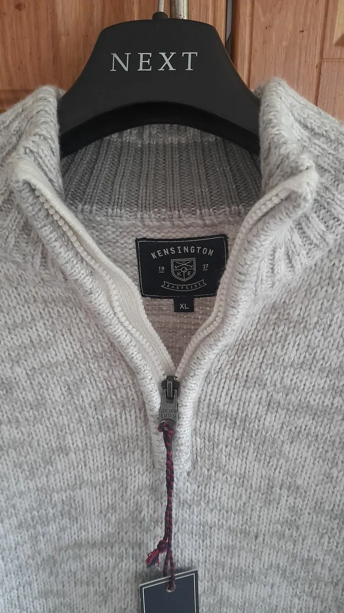 Jumpers men   new . Xl - Image 4