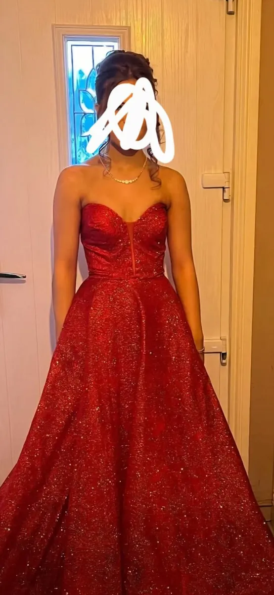 Debs dress - Image 2