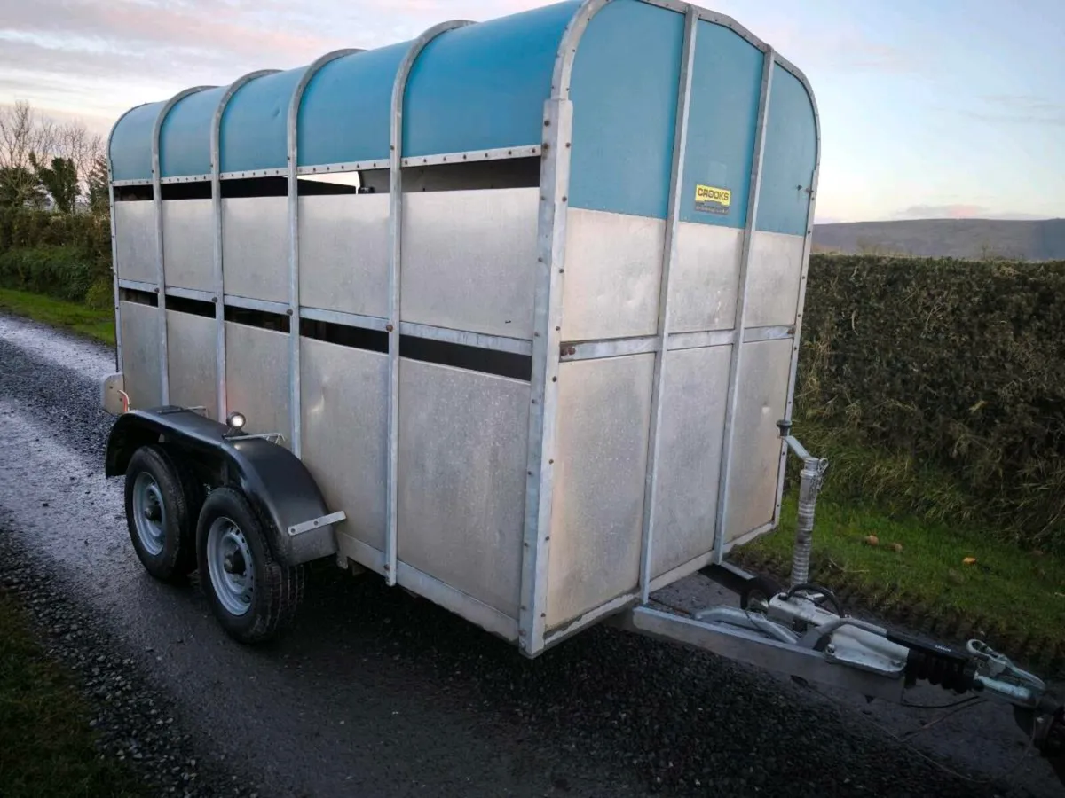 10x5'9 crooks cattle/ sheep trailer - Image 1